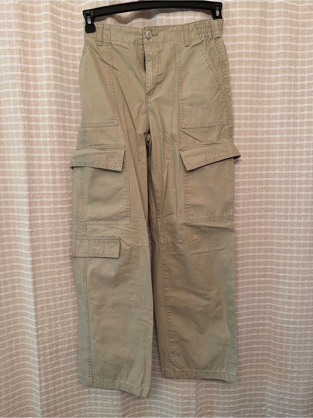 Vanilla Star Men's Cargo Pants in Khaki Green
